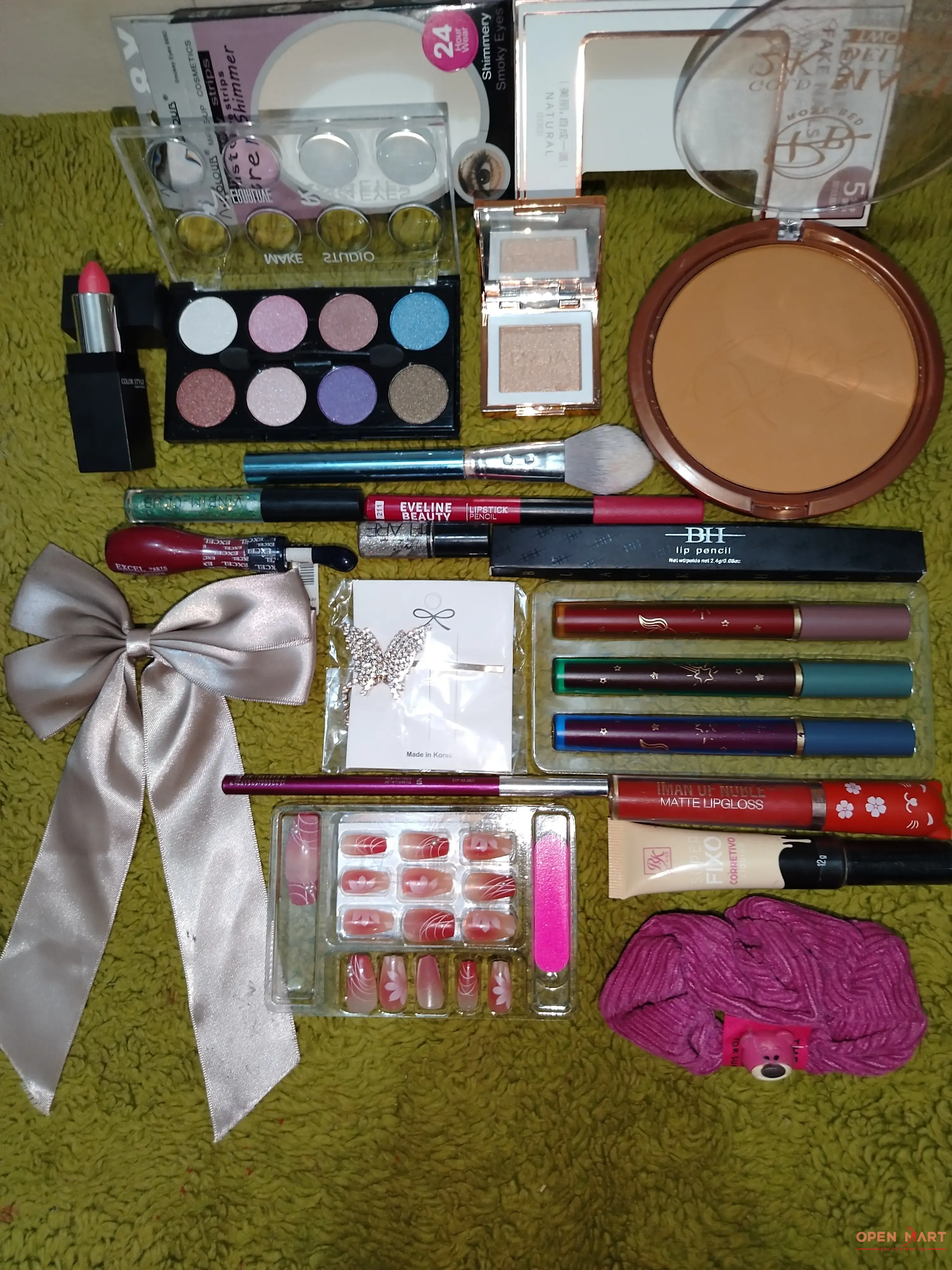 Imported Cosmetics And Hair Accessories Mix Deal